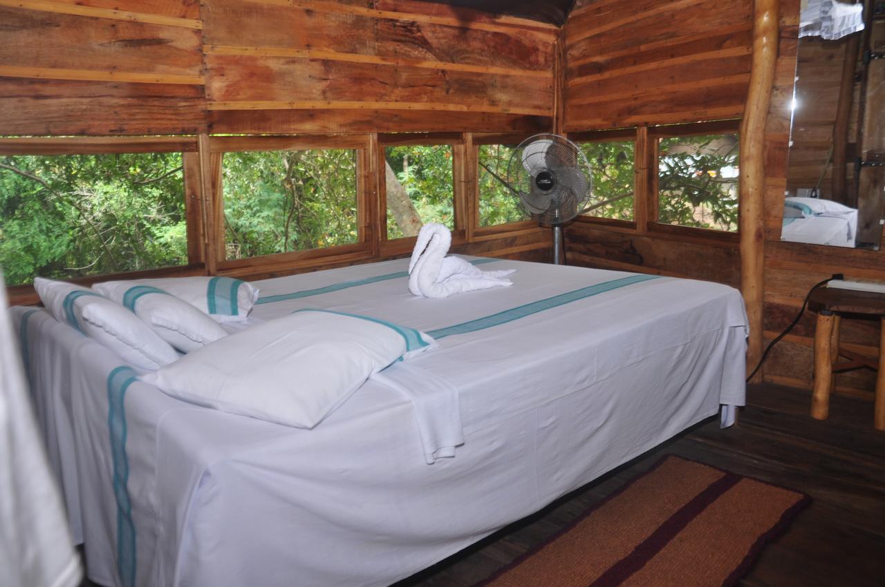 Kumbuk Tree House Villa Tissamaharama Buitenkant foto